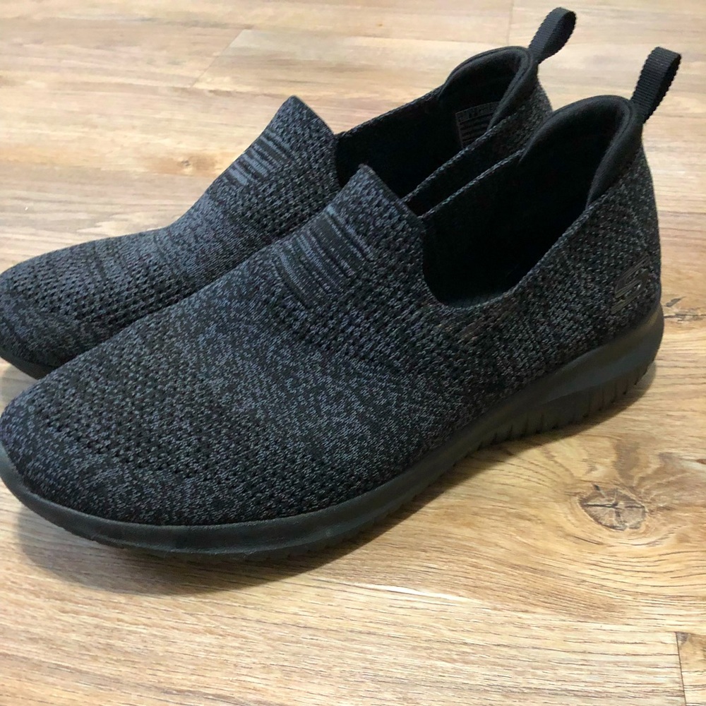 Skechers Air Cooled Memory Foam Size 10
